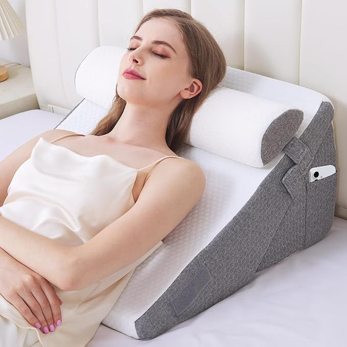 The Ultimate Guide to Sleeping Positions with a Wedge Pillow for Acid Reflux Sufferers