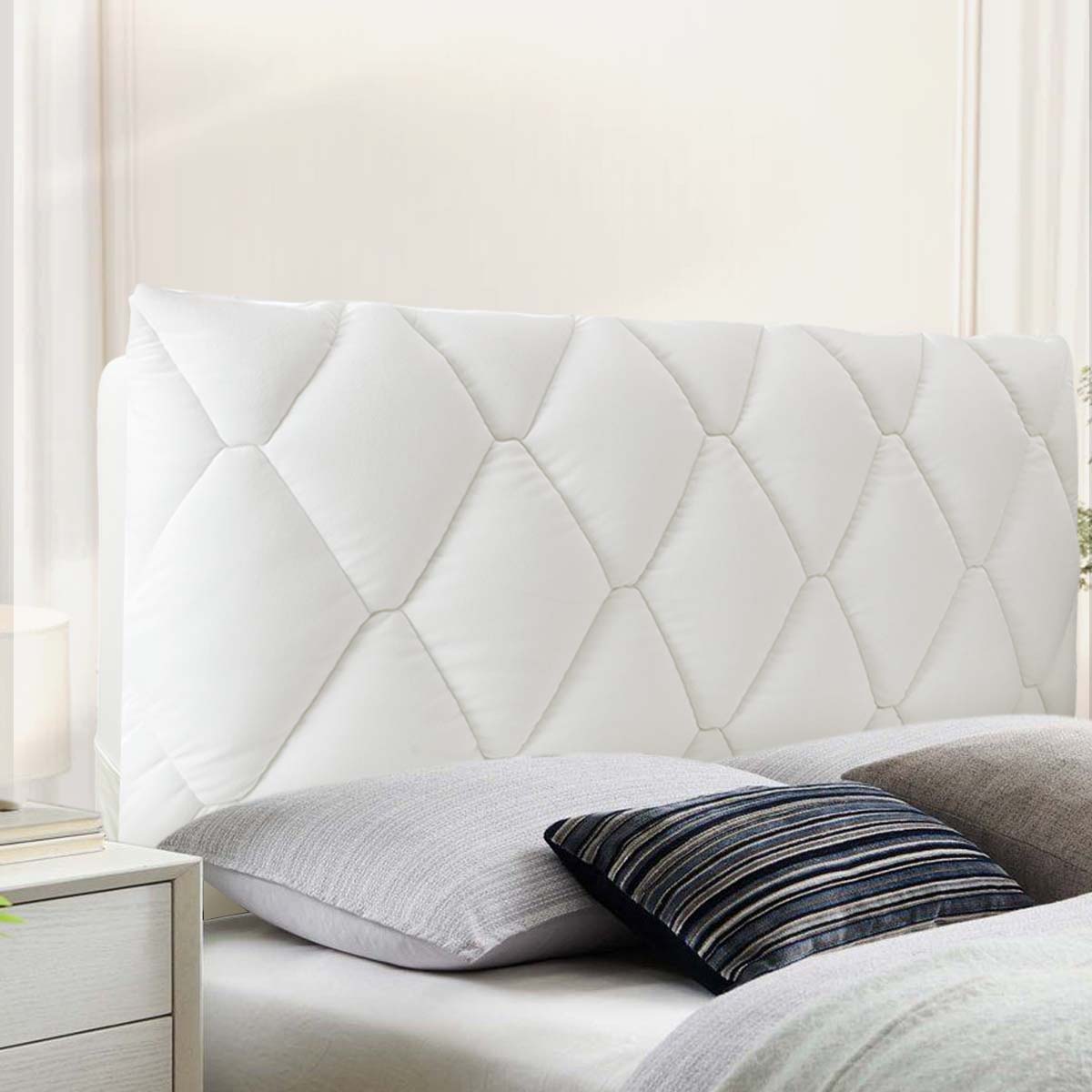 Luxurious Thickened Quilted Headboard Cover Protector for Bedroom Various Size For Unisex